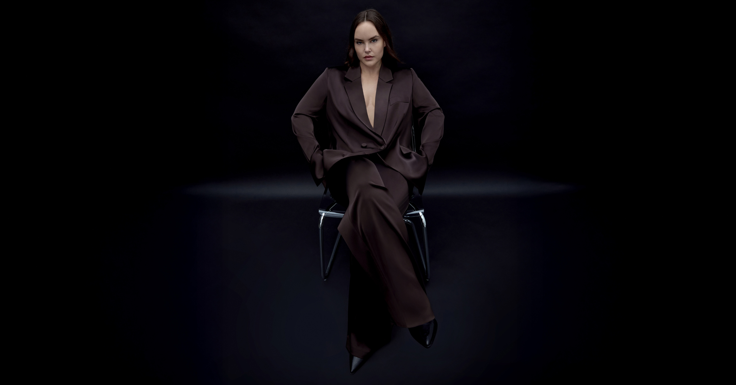 CCAU25AWBLACKSocial8_1_1_1_1_1_1_1_1