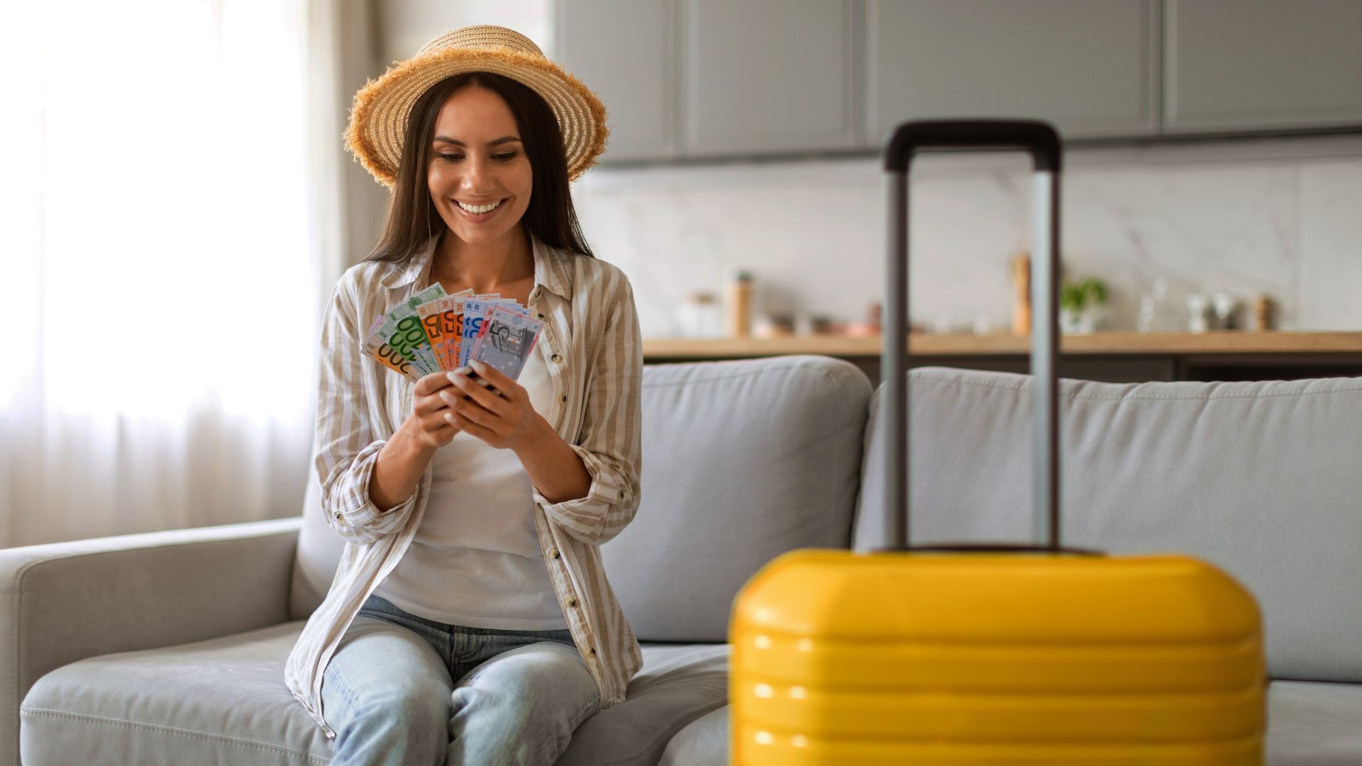 Go Further Image with money 1920 x 1080_1_1_1_1_1