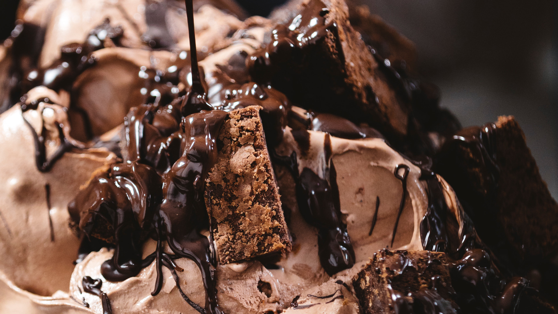 GELATISSIMO x REECE HIGNELL_KP_HR_1168_65cb2d8e_938f_48d5_83cb_0bf0939799d1.png