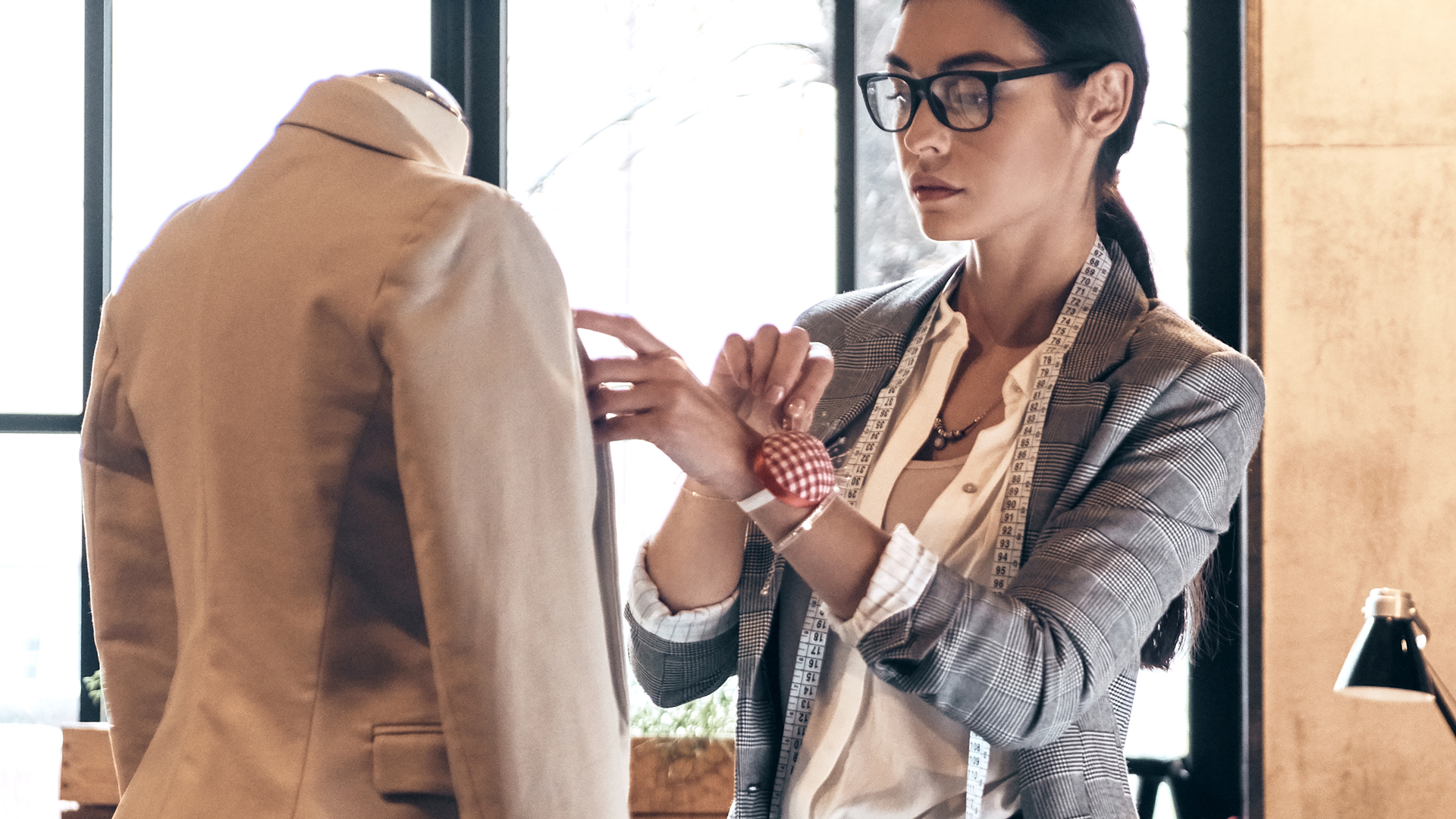 Tailor06-1920x1080_1_1_1_1