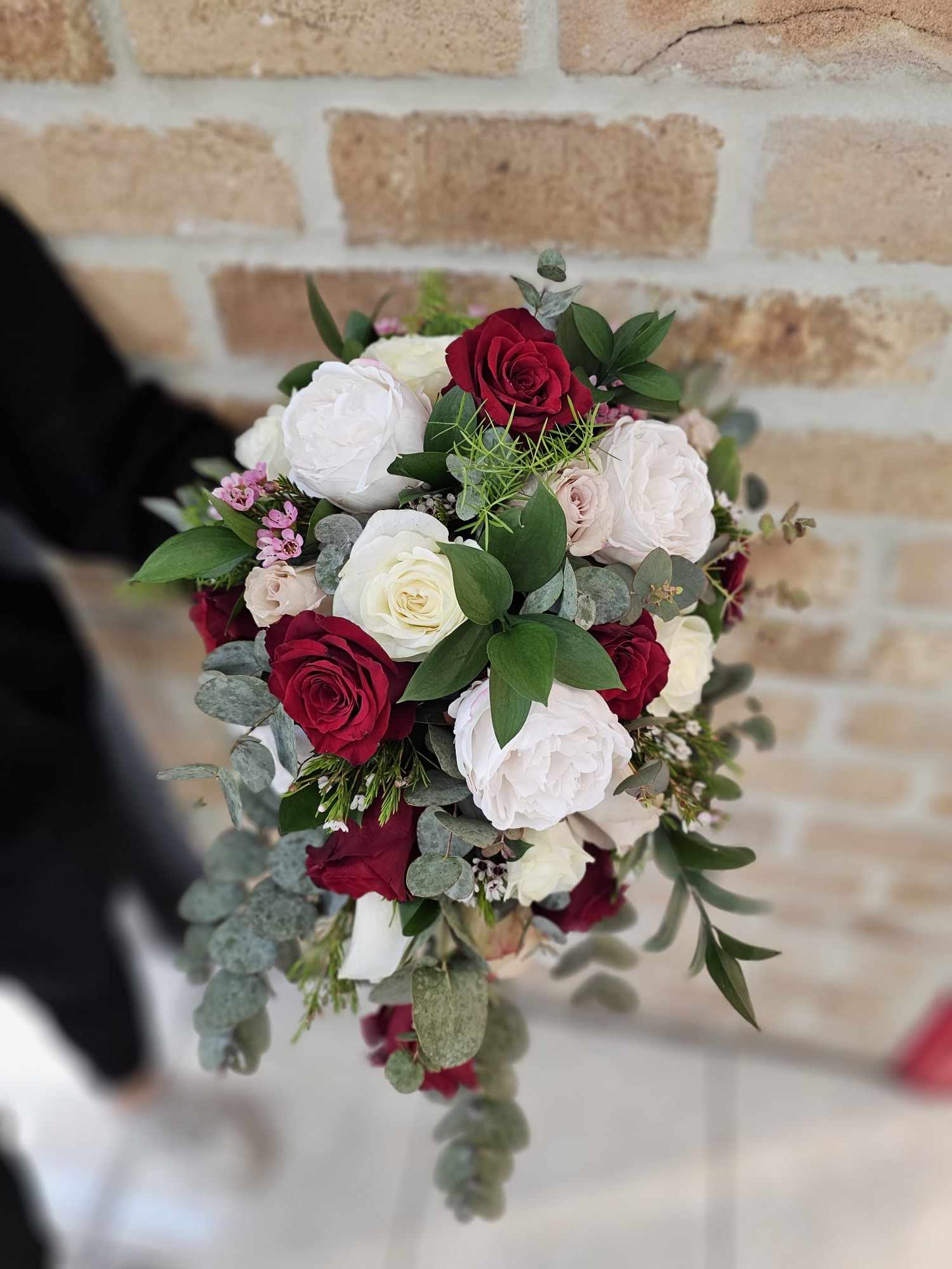 received330842182945499_1